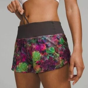 Lululemon Speed Up Mid-Rise Lined Short 4"